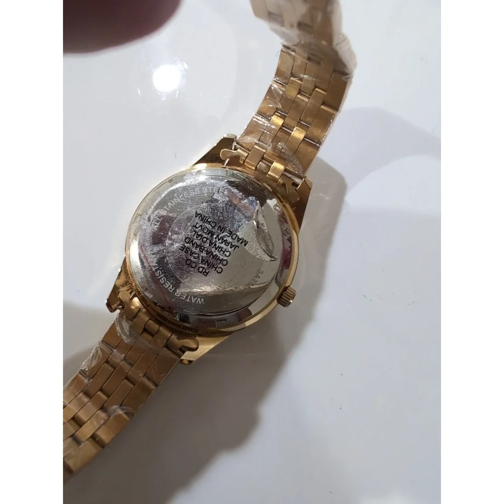 Reginald Mens Wrist‎ Watch Gold White Analog Quartz Needs Battery